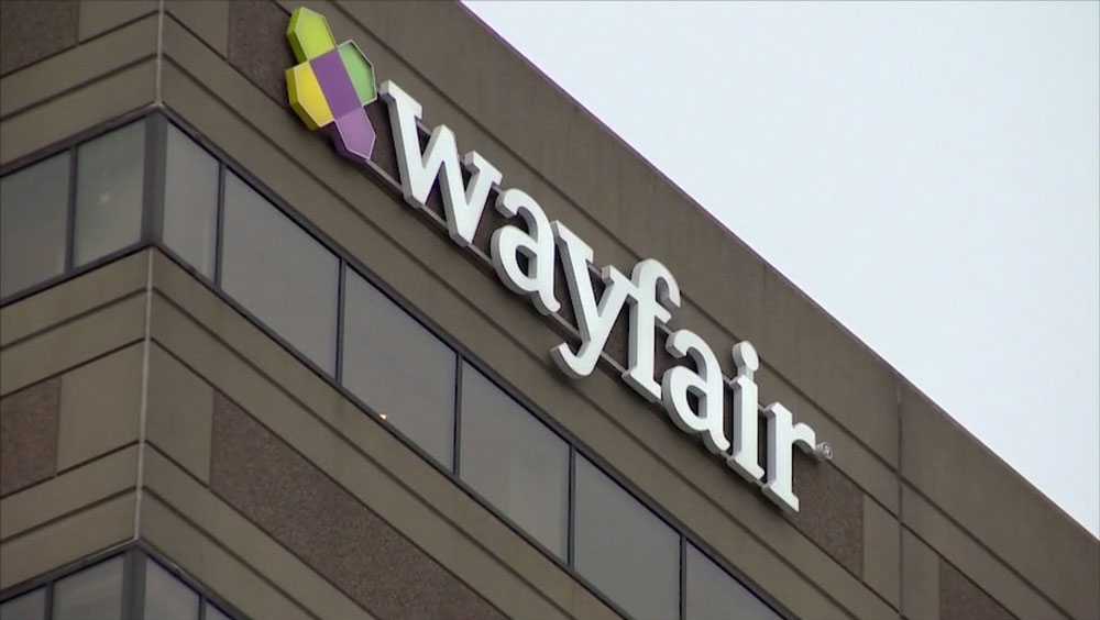 Wayfair said womans order wasnt in stock; Why was it still for sale? [Video]