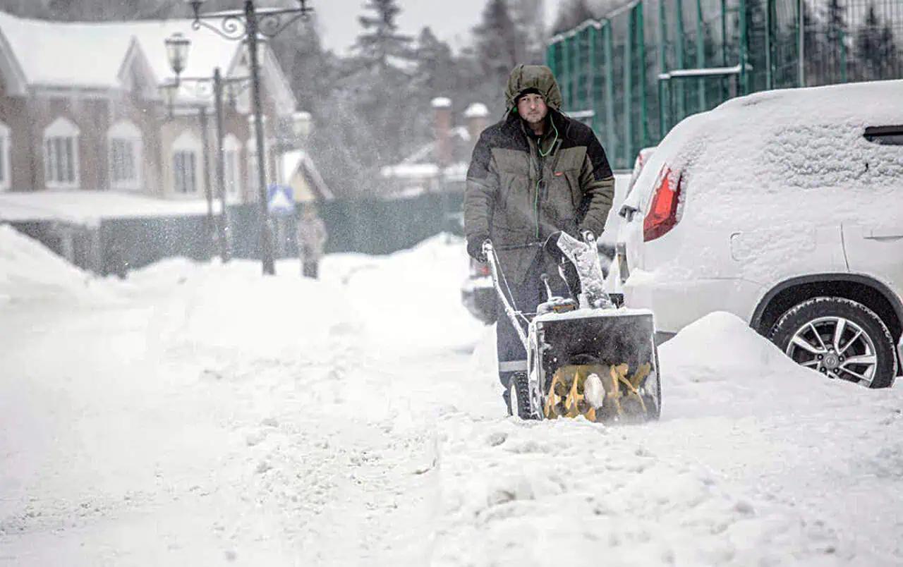 Dec. 20 weather: Hazardous road conditions and snow in southern Ontario [Video]