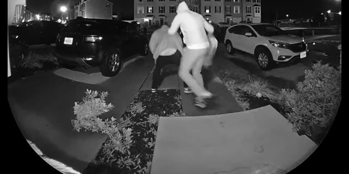 Twerking porch pirate returns after footage is posted online [Video]