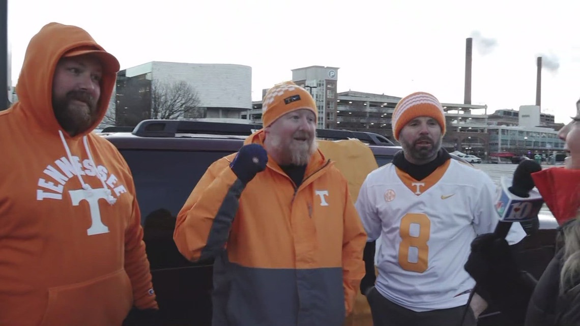 Checking in with some tailgaters outside of Ohio Stadium! [Video]