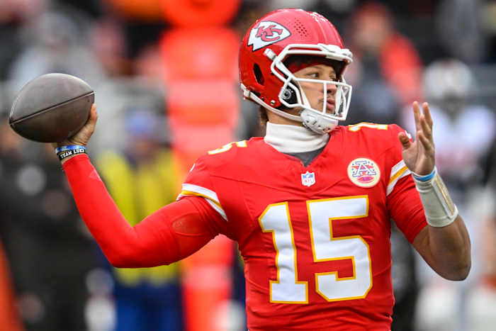 Chiefs have QB Patrick Mahomes active for matchup with Texans [Video]