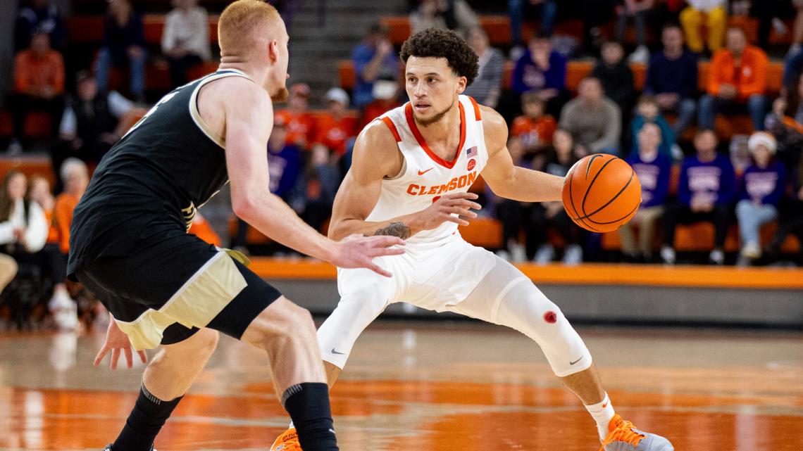 No. 25 Clemson opens big early lead to start ACC play 2-0 with a 73-62 victory over Wake Forest [Video]