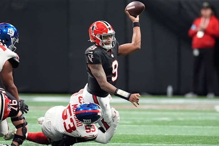 Penix wins debut as Atlanta QB as Falcons return two picks for TDs, beat hapless Giants 34-7 [Video]