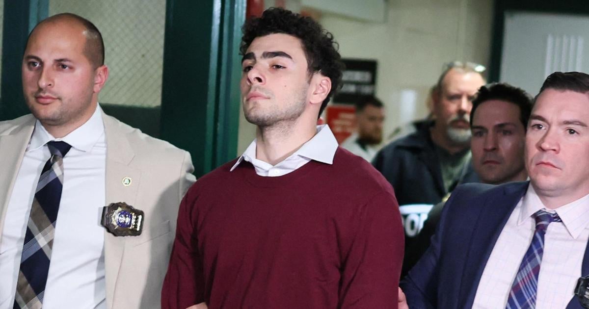 Luigi Mangione pleads not guilty to New York state murder, terrorism charges in CEO killing case [Video]