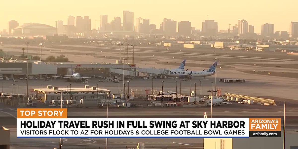 Holiday travel rush in full swing at Phoenix Sky Harbor [Video]