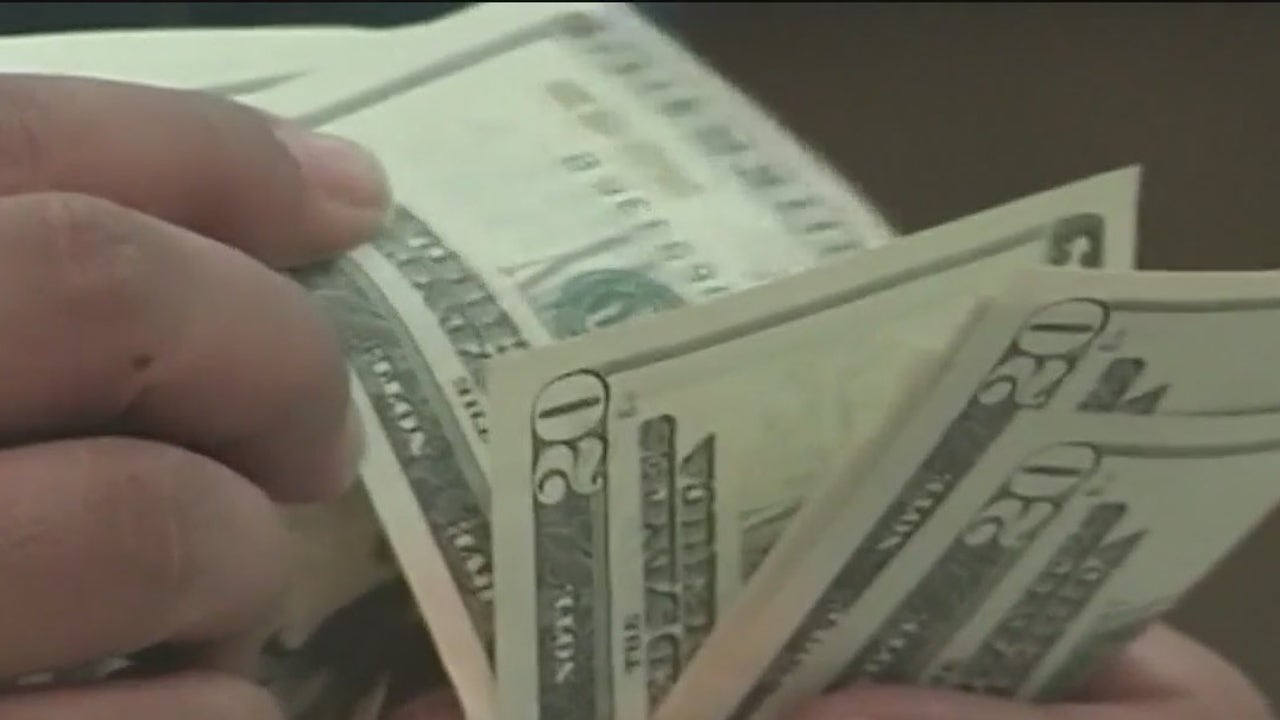 New CA law will eliminate ATM overdraft fees [Video]