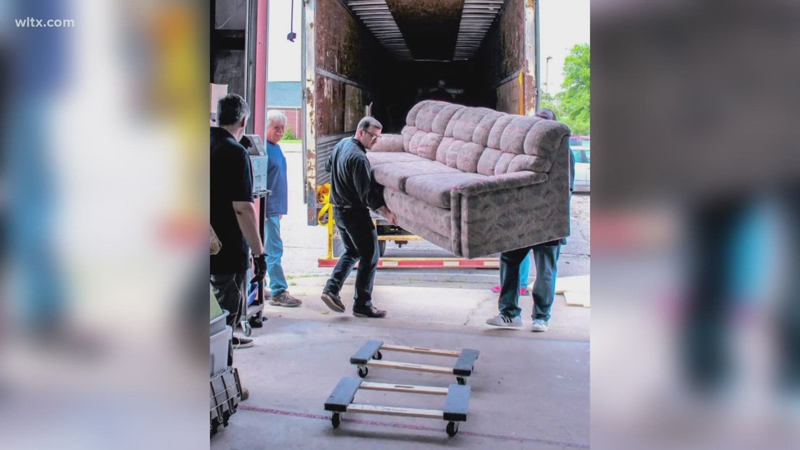 Oliver Gospel hosts thrift sale with La-Z-Boy furniture donations [Video]