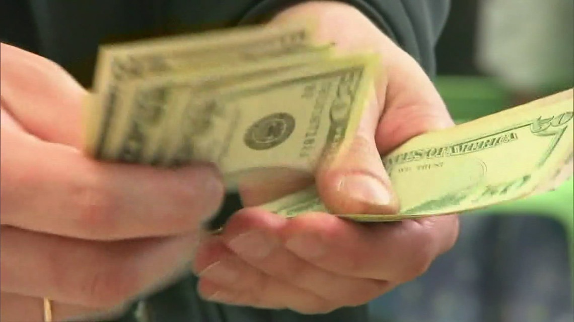 Minimum wage in Arizona set to increase Jan. 1 [Video]