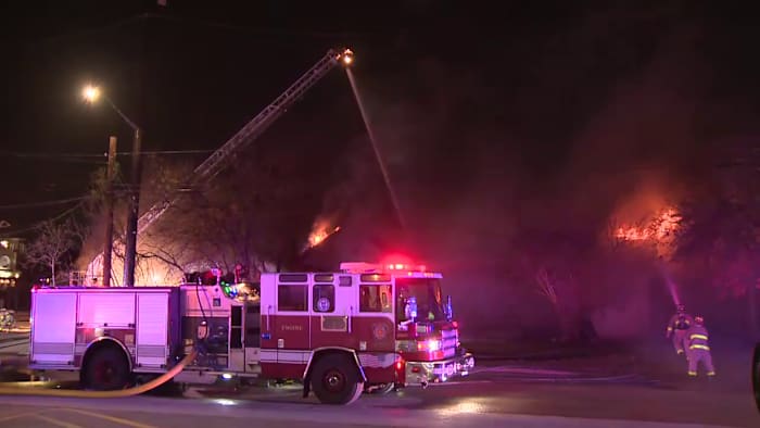 East Side fire destroys home, damages four small businesses, SAFD says [Video]