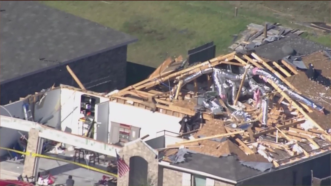 Texas Gov. Greg Abbott asks U.S. Small Business Administration to help address tornado damage [Video]