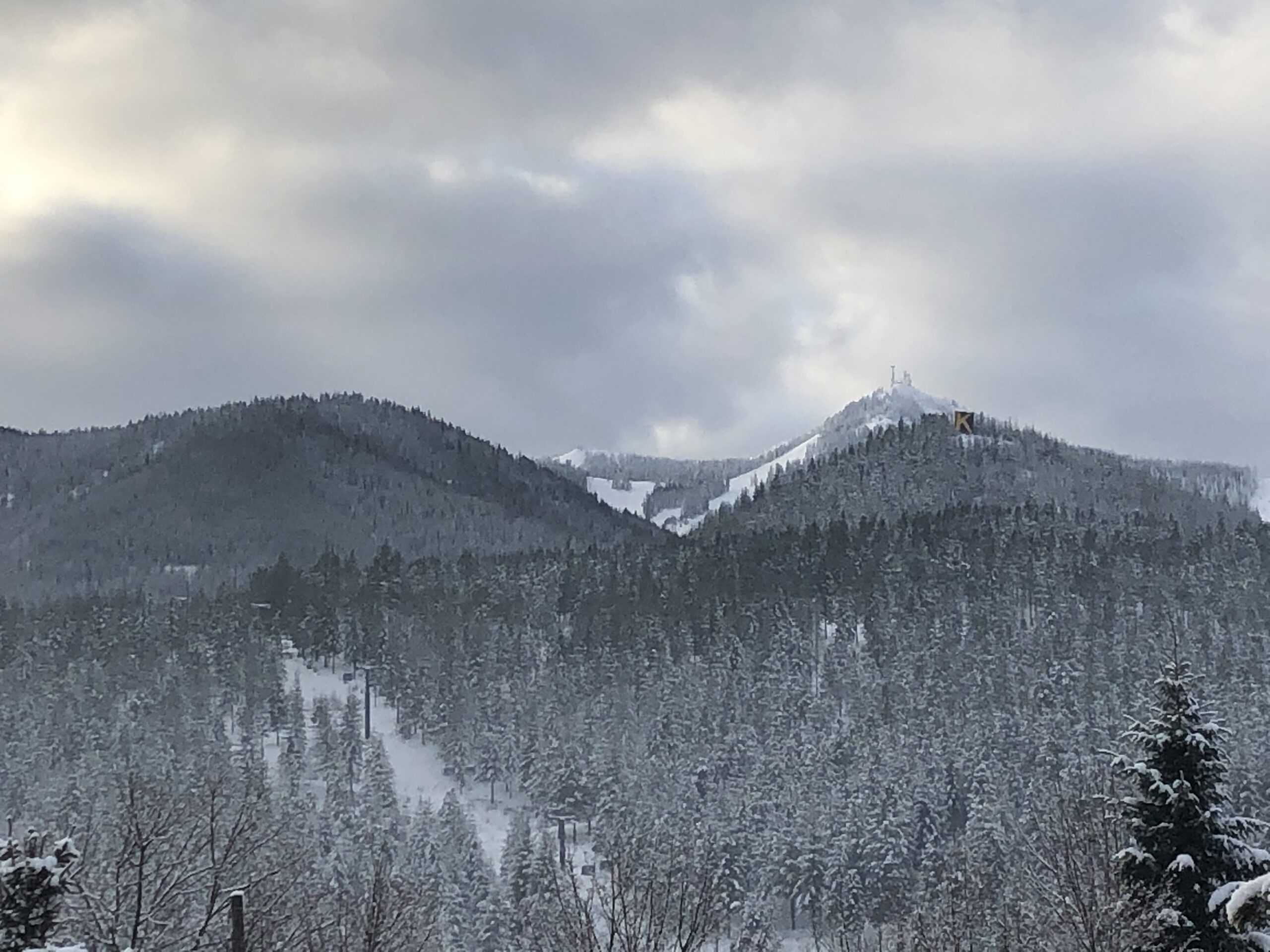 Power outage hits Silver Mountain [Video]