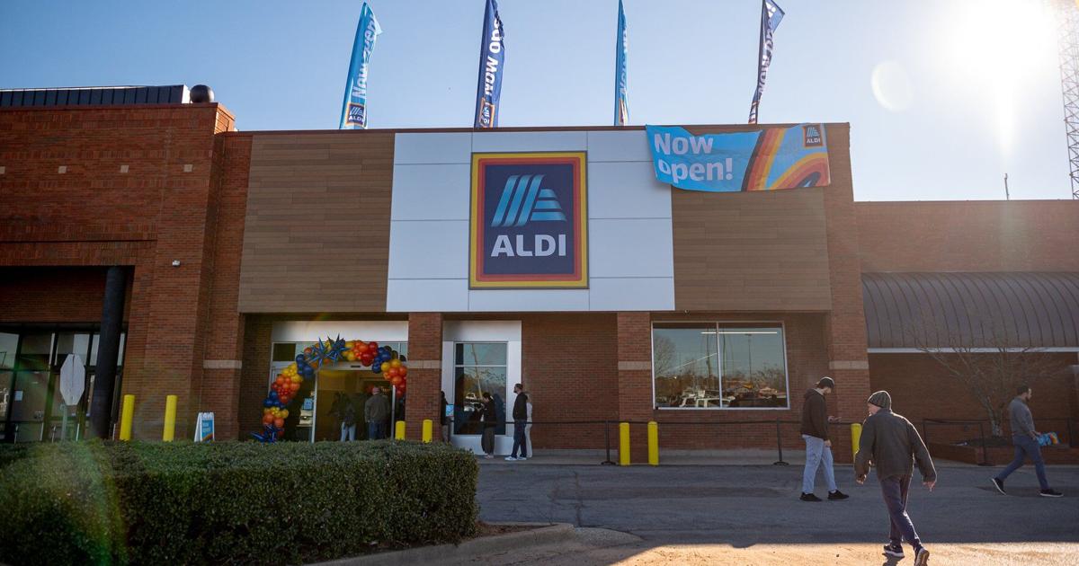 Aldi opens Auburn location with ribbon-cutting ceremony [Video]