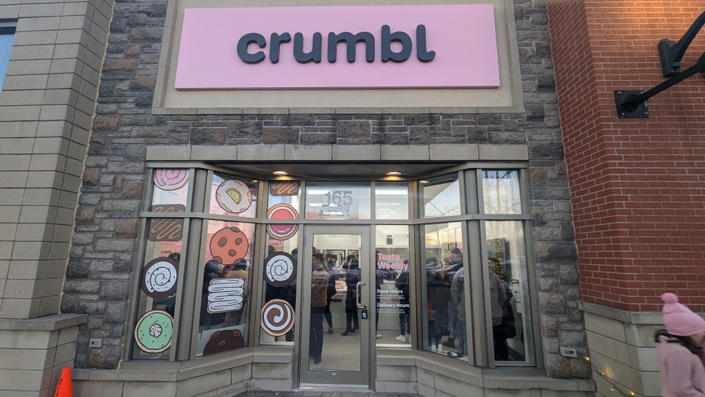 Bakery chain Crumbl explores sale: sources [Video]