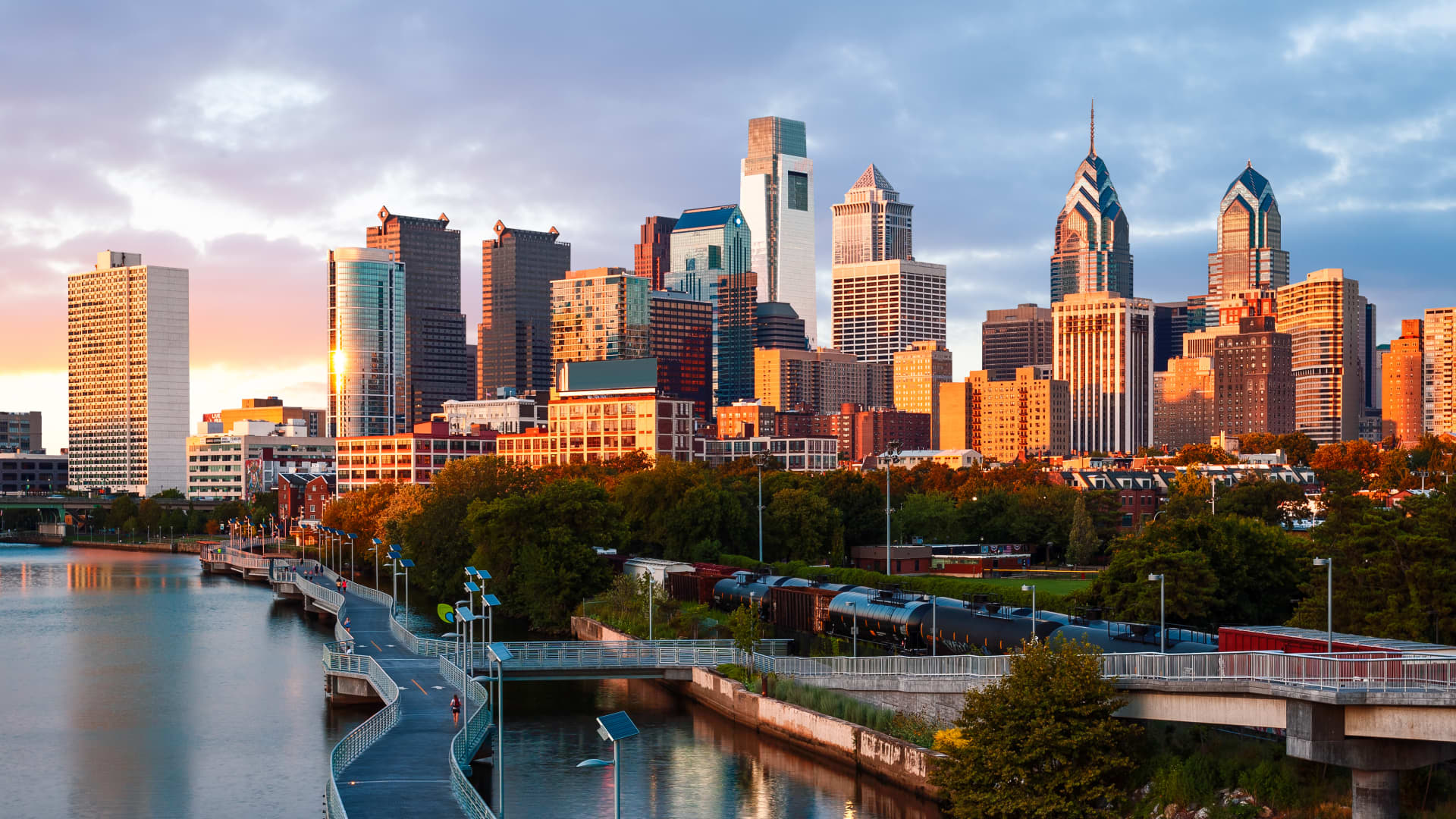 Comcast, Harris Blitzer to build NBA, NHL stadium in South Philadelphia [Video]