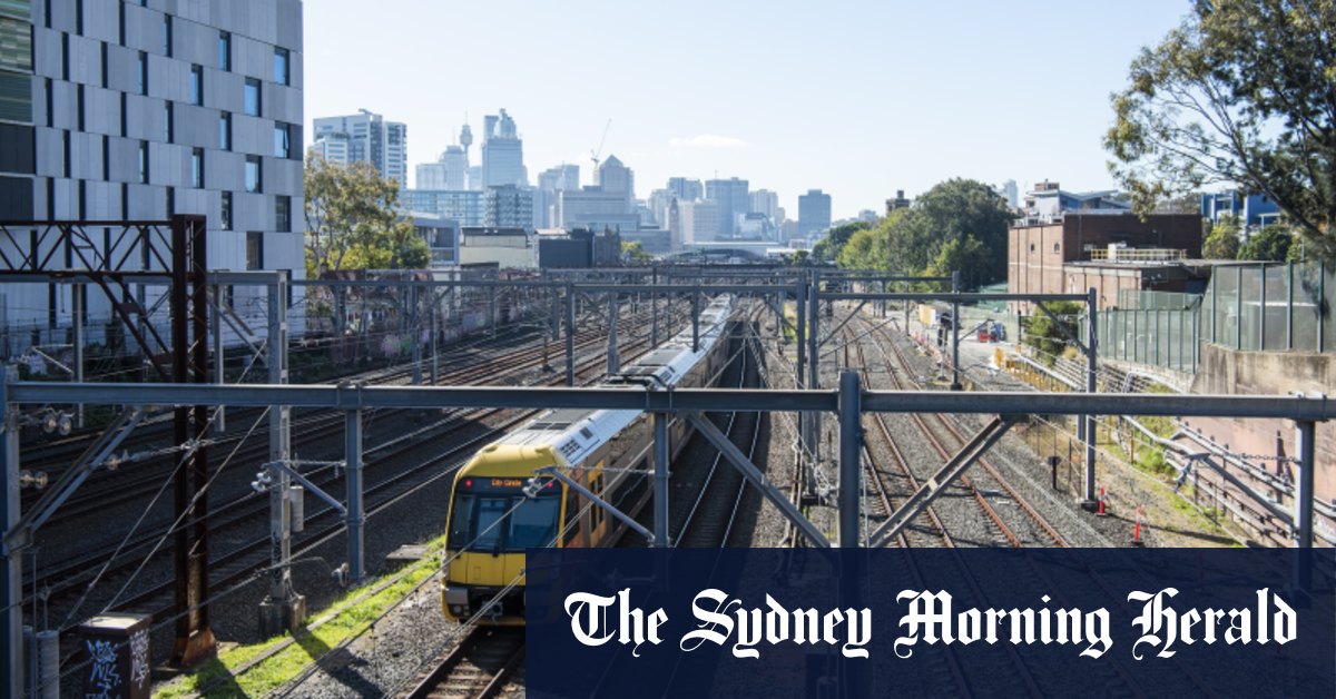 Sydney trains industrial action looms as RTBU launches legal action against NSW government [Video]