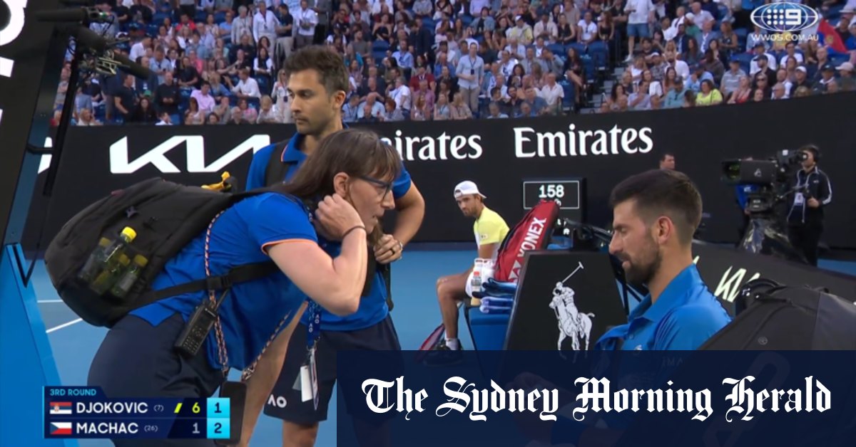 Djokovic hampered by mystery issue [Video]