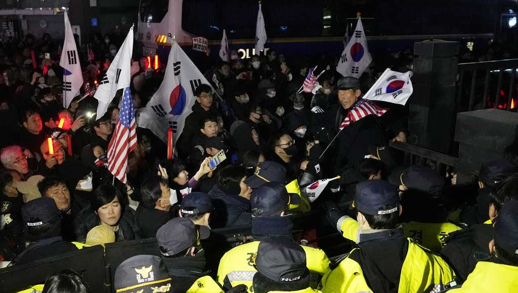 Yoon Suk Yeol Arrested Amid South Korea Crisis [Video]