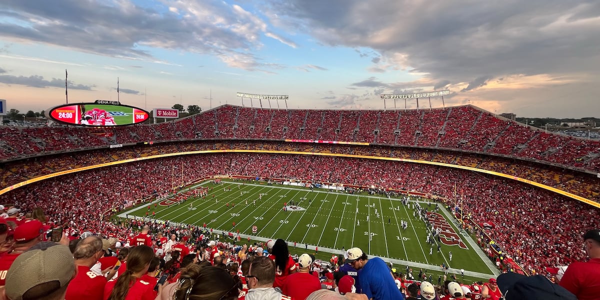 Tickets to game at Arrowhead on sale Monday [Video]