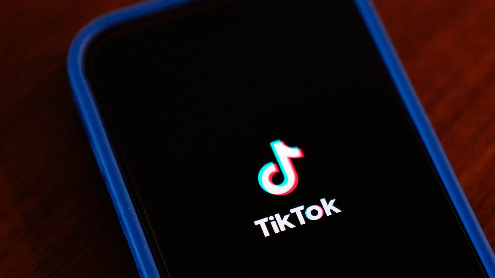 TikTok thanks Trump after it begins restoring service to US users [Video]