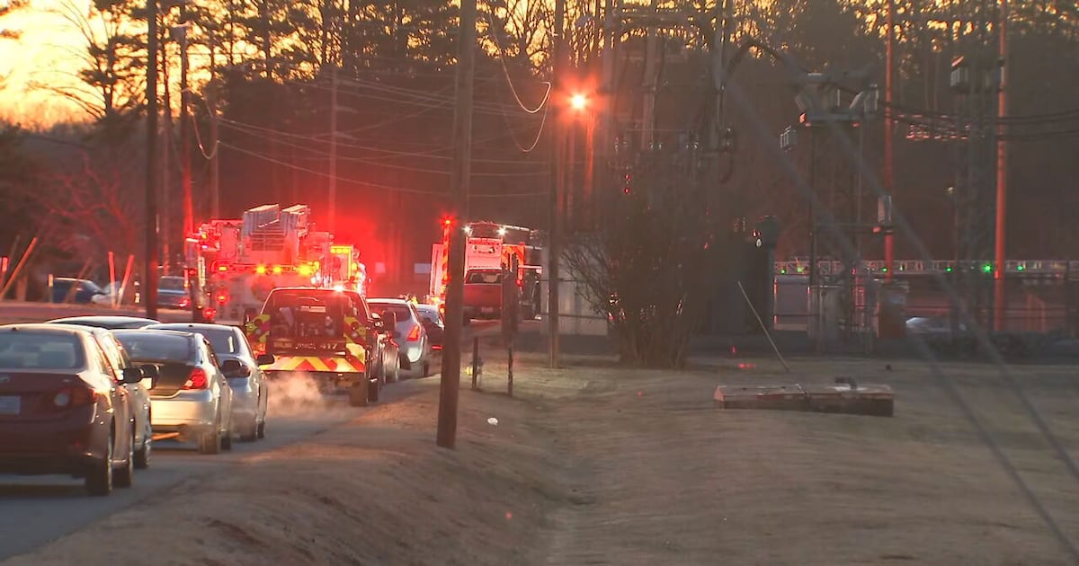 Multiple fire departments battle 2-alarm fire in Belmont  WSOC TV [Video]