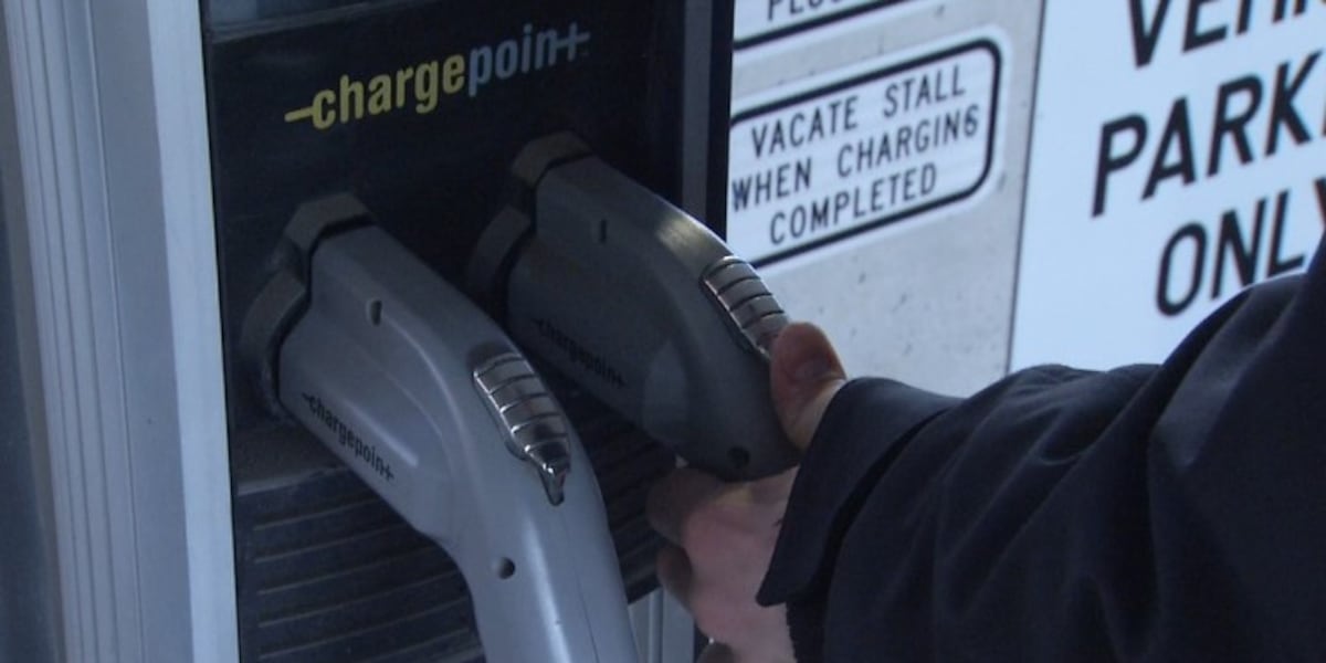 Dubuque increases public electric vehicle charging station fees by 47% to match rising demand, electricity costs [Video]