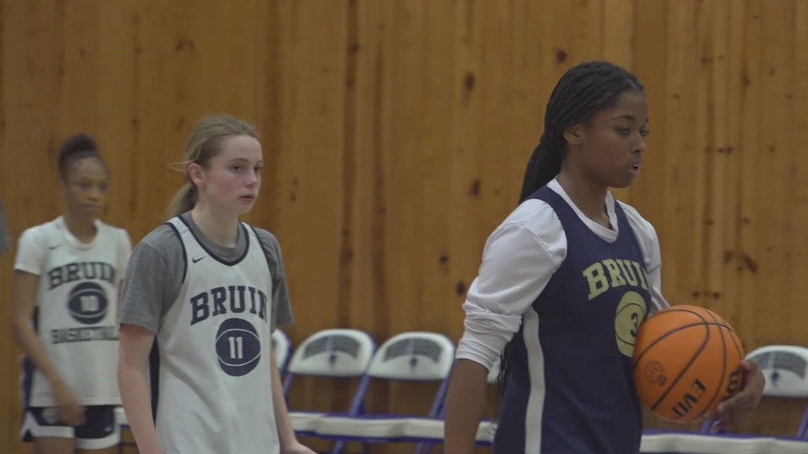 Lady Bruins chasing history with 23-0 start under new coach [Video]