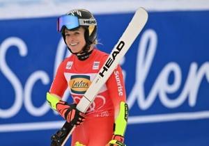 Gut-Behrami wins super-G in Garmisch, Vonn 13th [Video]